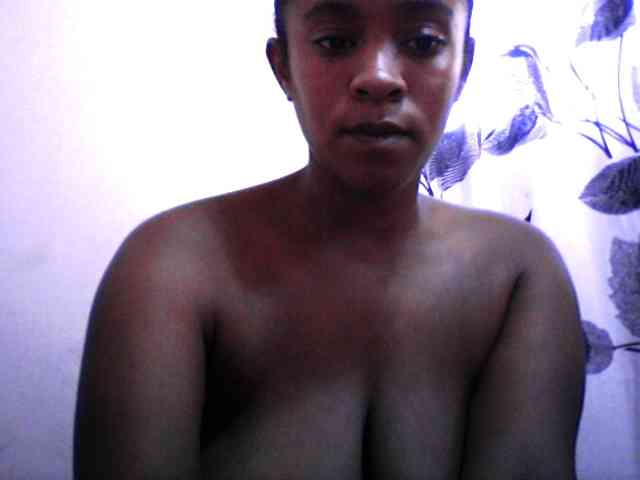 silviaLaBombe webcam