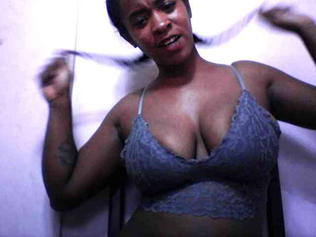 silviaLaBombe webcam