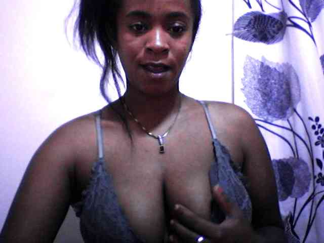 silviaLaBombe webcam