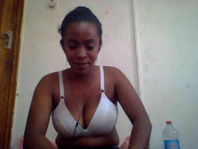 silviaLaBombe webcam