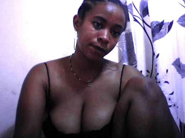 silviaLaBombe webcam