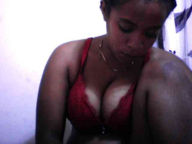 silviaLaBombe webcam