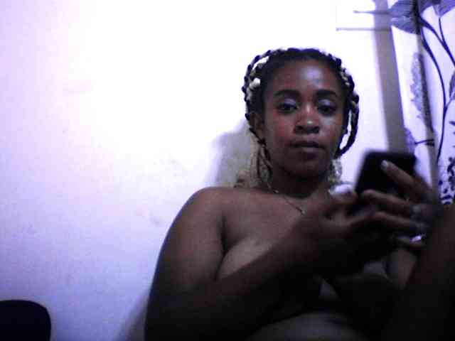silviaLaBombe webcam