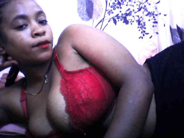 silviaLaBombe webcam