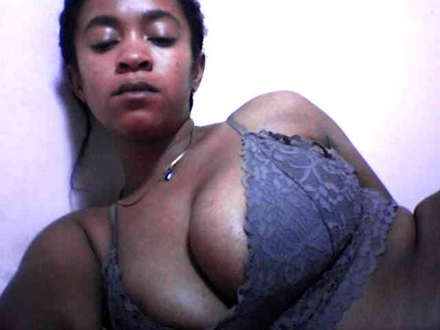 silviaLaBombe webcam