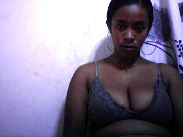 silviaLaBombe webcam