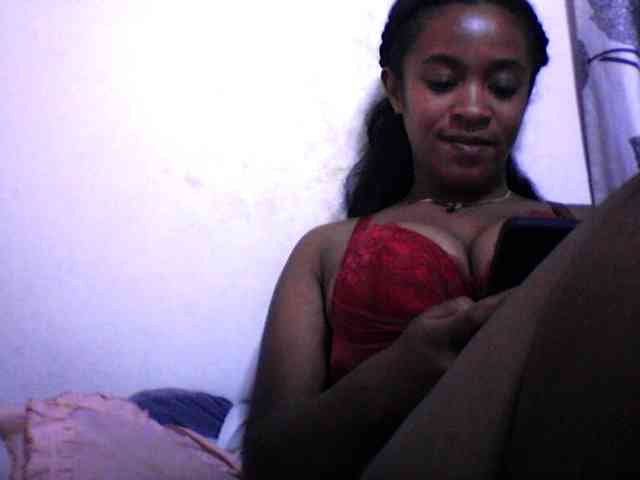 silviaLaBombe webcam