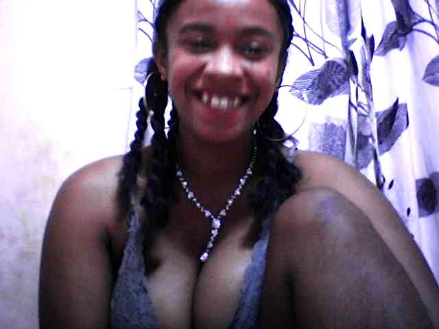 silviaLaBombe webcam