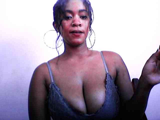 silviaLaBombe webcam