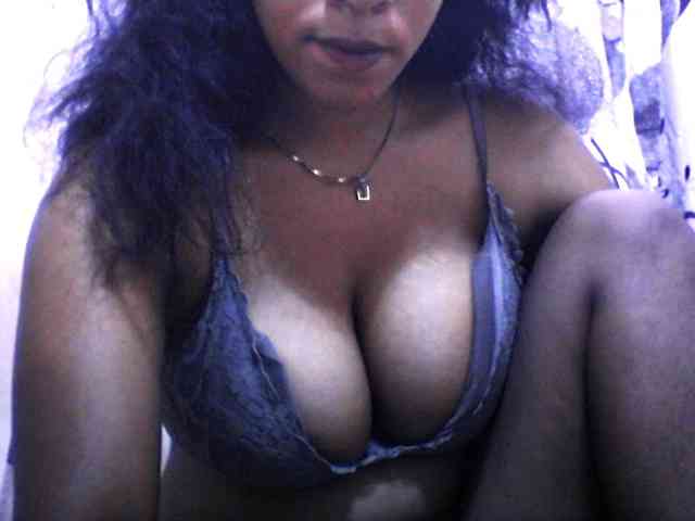 silviaLaBombe webcam