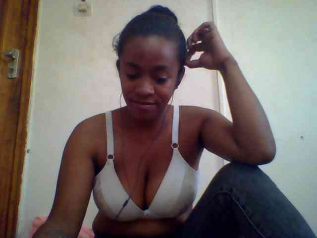 silviaLaBombe webcam