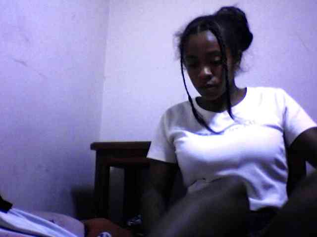 silviaLaBombe webcam