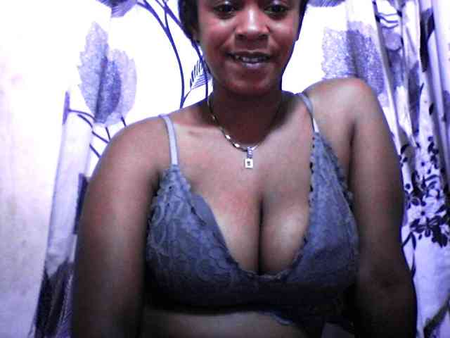 silviaLaBombe webcam