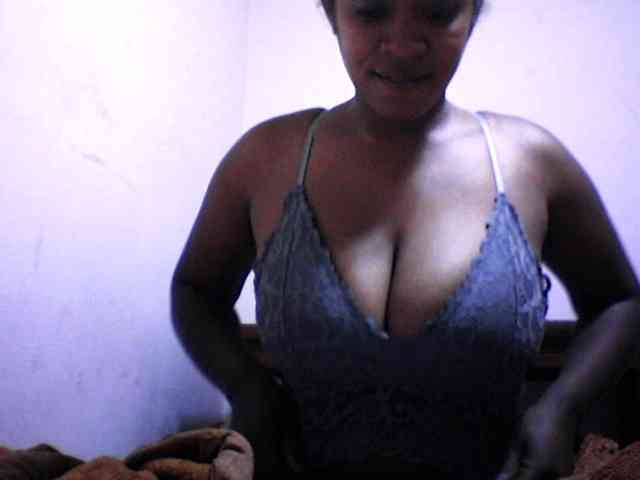 silviaLaBombe webcam