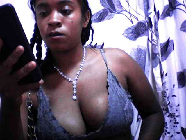 silviaLaBombe webcam