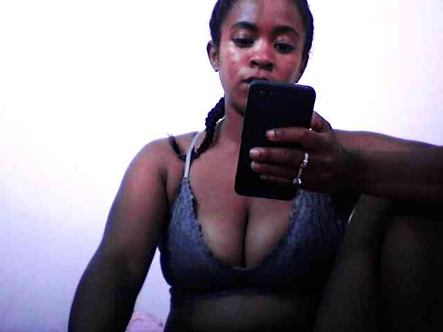 silviaLaBombe webcam