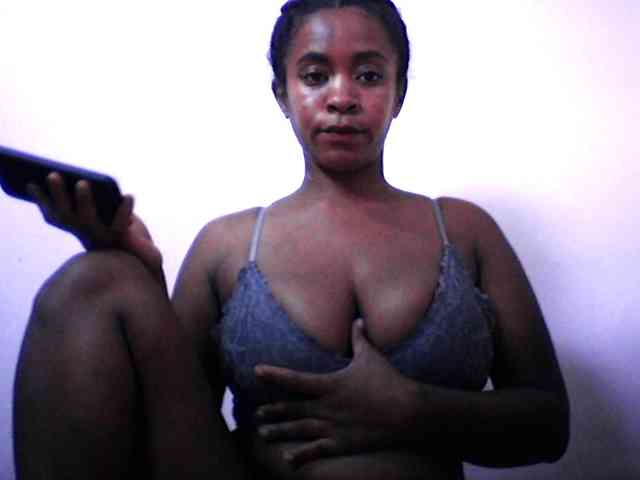 silviaLaBombe webcam