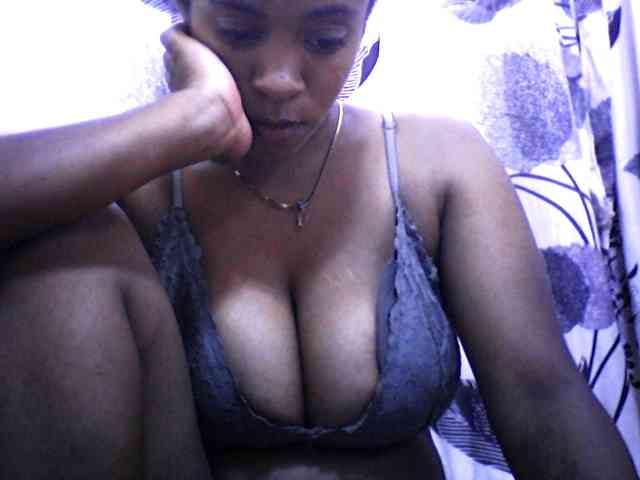 silviaLaBombe webcam