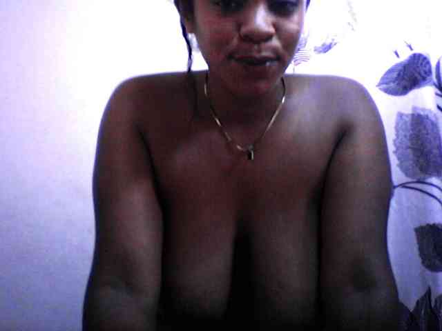 silviaLaBombe webcam