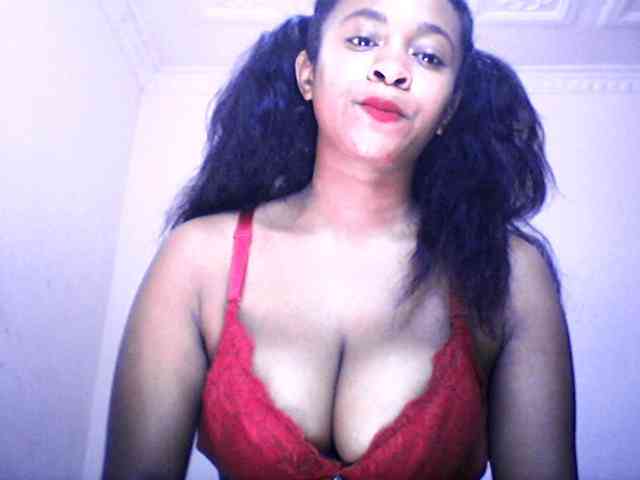 silviaLaBombe webcam