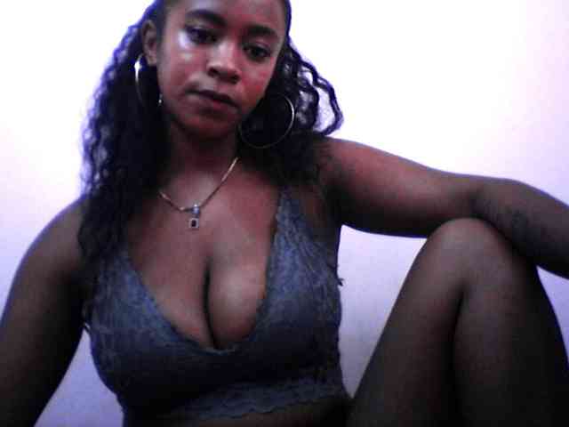 silviaLaBombe webcam