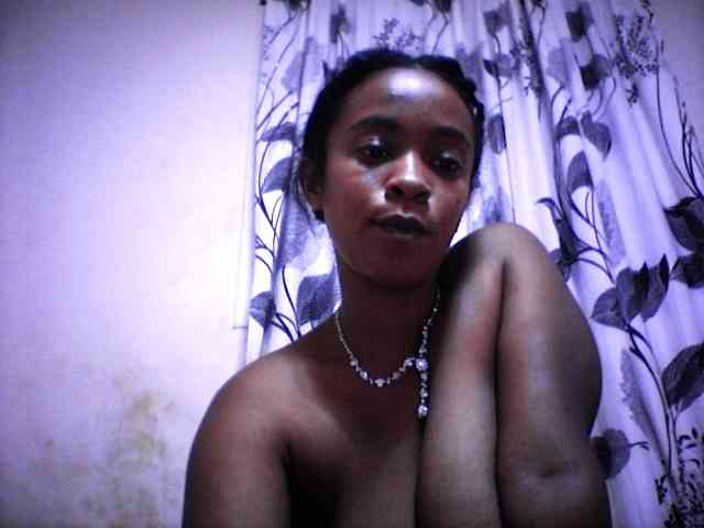 silviaLaBombe webcam