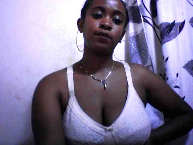 silviaLaBombe webcam