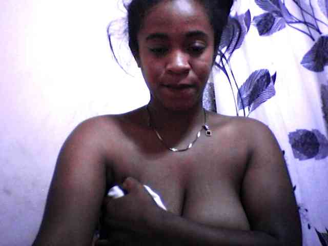 silviaLaBombe webcam