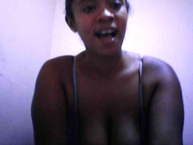 silviaLaBombe webcam