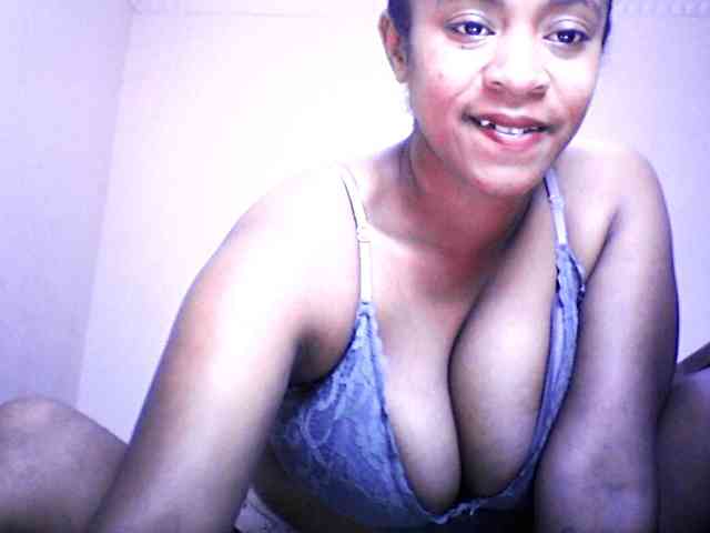 silviaLaBombe webcam