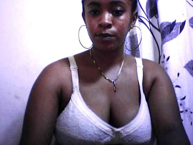 silviaLaBombe webcam