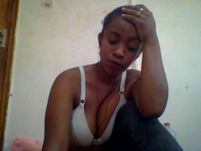 silviaLaBombe webcam