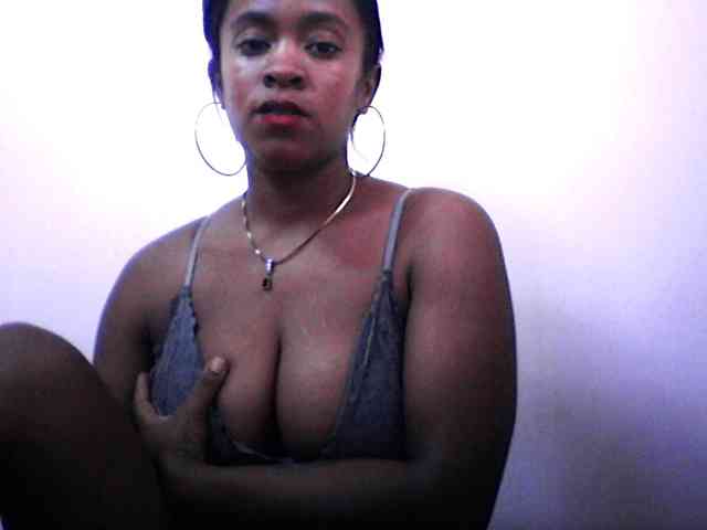 silviaLaBombe webcam