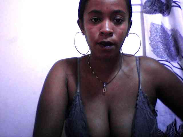 silviaLaBombe webcam