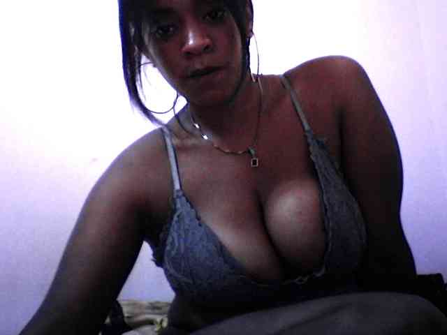 silviaLaBombe webcam
