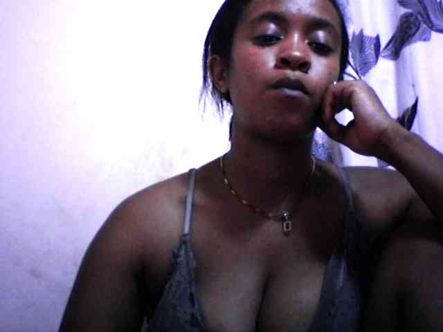 silviaLaBombe webcam