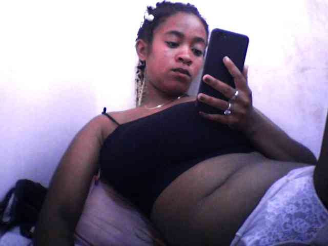 silviaLaBombe webcam