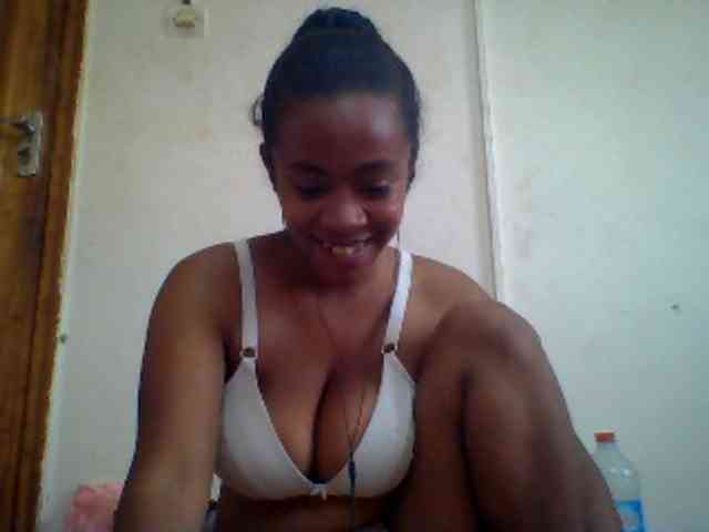silviaLaBombe webcam