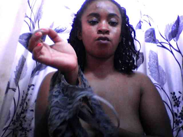 silviaLaBombe webcam