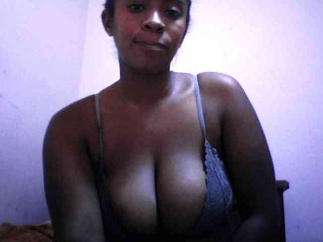 silviaLaBombe webcam
