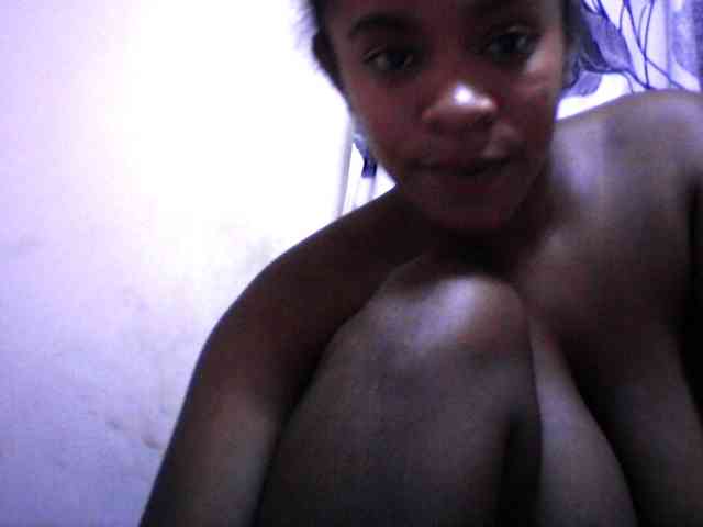 silviaLaBombe webcam