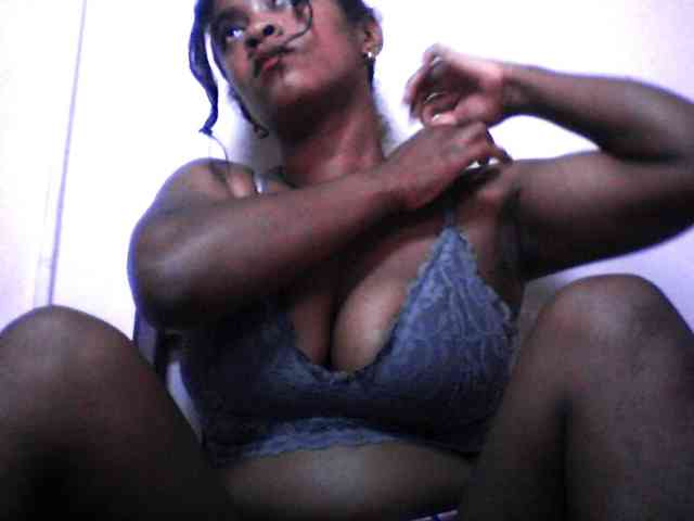 silviaLaBombe silviaLaBombe