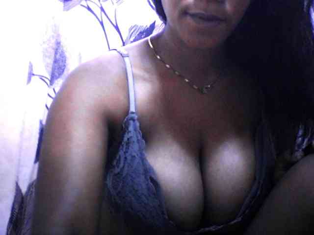 silviaLaBombe webcam