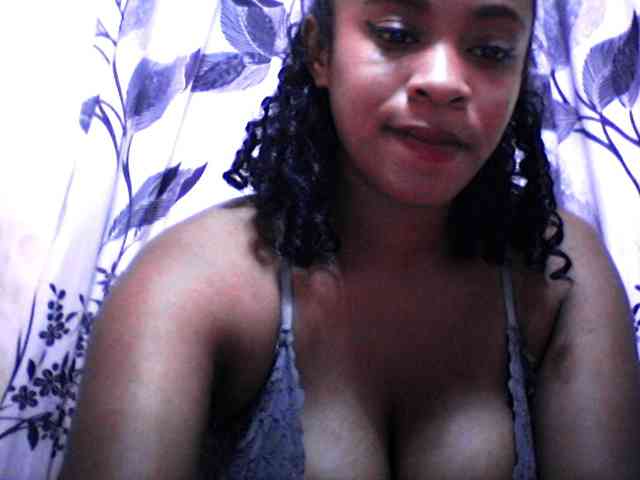 silviaLaBombe webcam