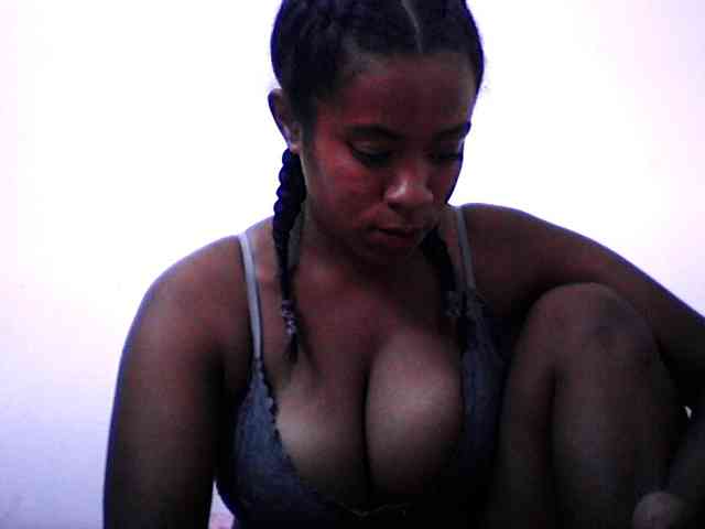 silviaLaBombe webcam