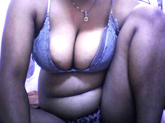 silviaLaBombe webcam