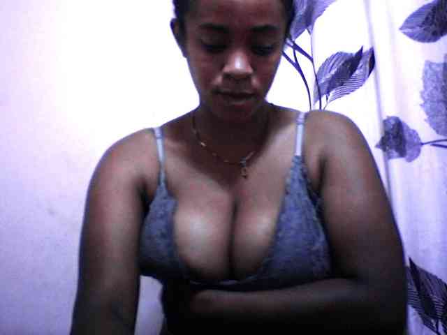 silviaLaBombe webcam