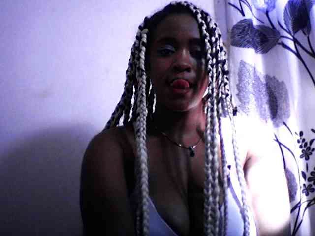 silviaLaBombe webcam