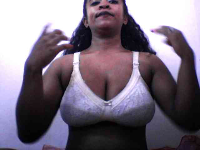 silviaLaBombe webcam