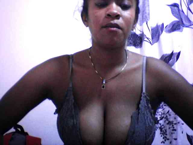 silviaLaBombe webcam